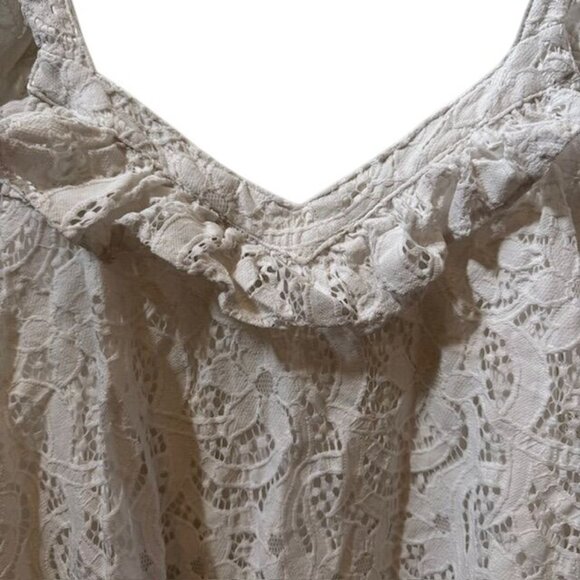 Torrid Vintage-Style White Lace Button-Front Ruffle Sleeveless Top With Delicate - Picture 8 of 13